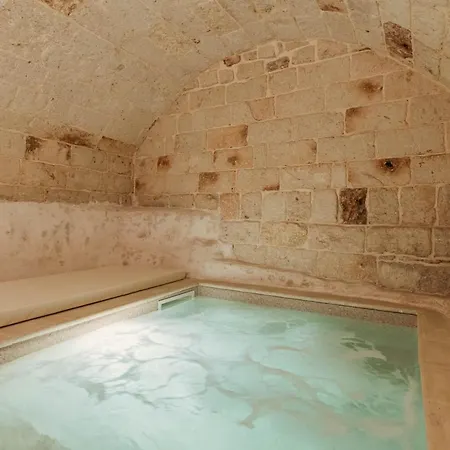 Exclusive - Con Idromassaggio Jacuzzi *